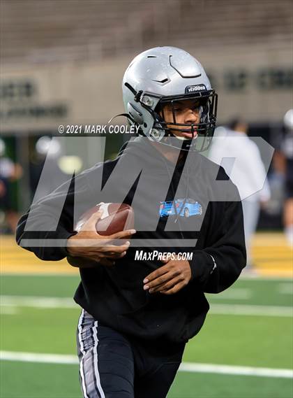 Thumbnail 1 in Guyer vs. Tomball (UIL 6A DII Semifinal) photogallery.