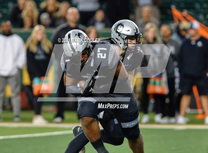 Thumbnail 1 in Guyer vs. Tomball (UIL 6A DII Semifinal) photogallery.