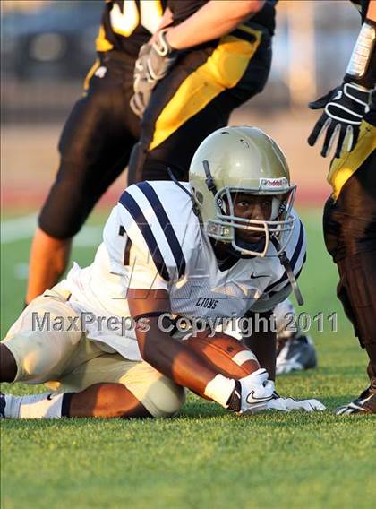 Thumbnail 1 in Life Oak Cliff @ Crandall photogallery.