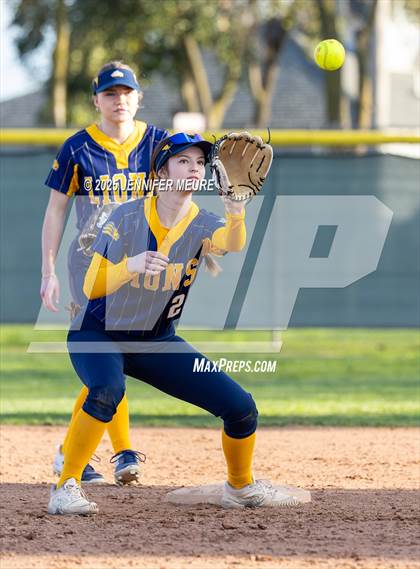 Thumbnail 1 in Big Valley Christian vs. Tracy photogallery.