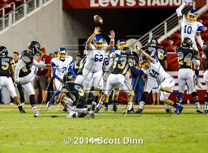 Thumbnail 3 in Wilcox vs. Santa Clara @ Levi's Stadium photogallery.