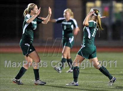 Thumbnail 3 in Coronado vs. La Jolla (CIF SoCal D2 Regional Final) photogallery.