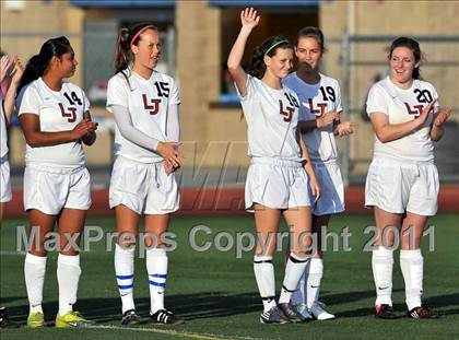Thumbnail 3 in Coronado vs. La Jolla (CIF SoCal D2 Regional Final) photogallery.