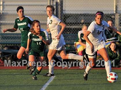 Thumbnail 2 in Coronado vs. La Jolla (CIF SoCal D2 Regional Final) photogallery.