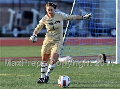 Thumbnail 2 in Coronado vs. La Jolla (CIF SoCal D2 Regional Final) photogallery.