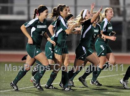 Thumbnail 2 in Coronado vs. La Jolla (CIF SoCal D2 Regional Final) photogallery.
