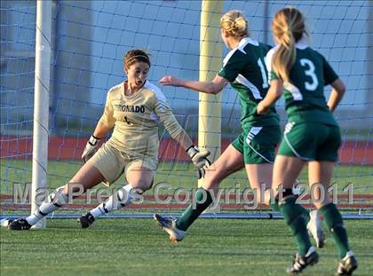 Thumbnail 2 in Coronado vs. La Jolla (CIF SoCal D2 Regional Final) photogallery.