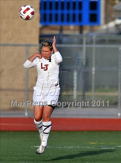 Thumbnail 1 in Coronado vs. La Jolla (CIF SoCal D2 Regional Final) photogallery.