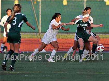 Thumbnail 2 in Coronado vs. La Jolla (CIF SoCal D2 Regional Final) photogallery.