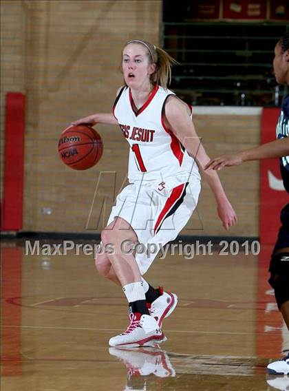 Thumbnail 3 in ThunderRidge @ Regis Jesuit photogallery.