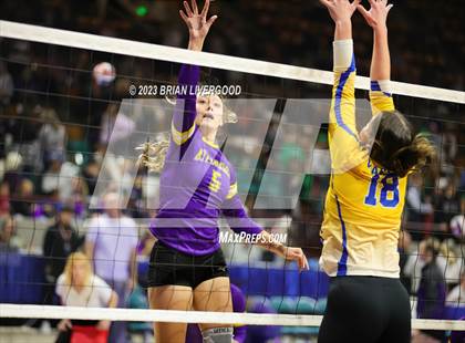 Thumbnail 2 in Weldon Valley vs. Kit Carson (CHSAA 1A Round 1) photogallery.