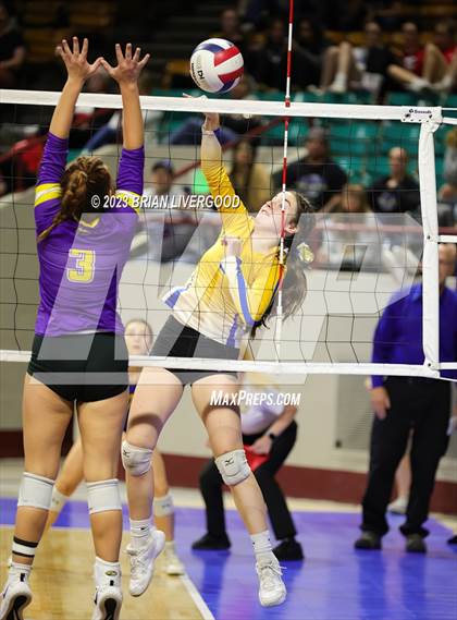 Thumbnail 2 in Weldon Valley vs. Kit Carson (CHSAA 1A Round 1) photogallery.