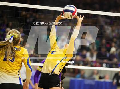Thumbnail 2 in Weldon Valley vs. Kit Carson (CHSAA 1A Round 1) photogallery.