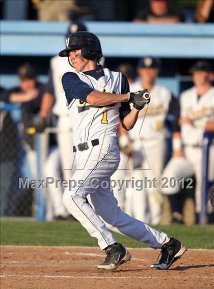 Thumbnail 2 in Victor vs. Lancaster (NYSPHSAA Class AA Regional) photogallery.
