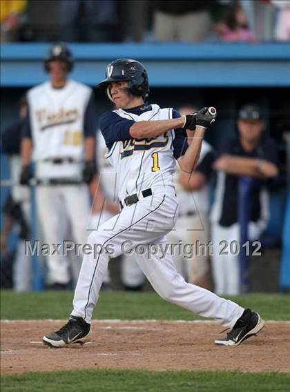 Thumbnail 2 in Victor vs. Lancaster (NYSPHSAA Class AA Regional) photogallery.