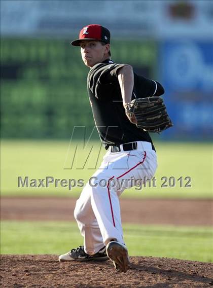 Thumbnail 1 in Victor vs. Lancaster (NYSPHSAA Class AA Regional) photogallery.
