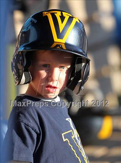 Thumbnail 3 in Victor vs. Lancaster (NYSPHSAA Class AA Regional) photogallery.