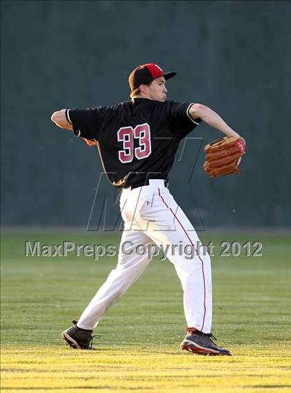 Thumbnail 2 in Victor vs. Lancaster (NYSPHSAA Class AA Regional) photogallery.