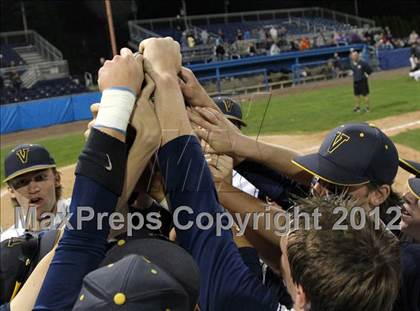 Thumbnail 1 in Victor vs. Lancaster (NYSPHSAA Class AA Regional) photogallery.