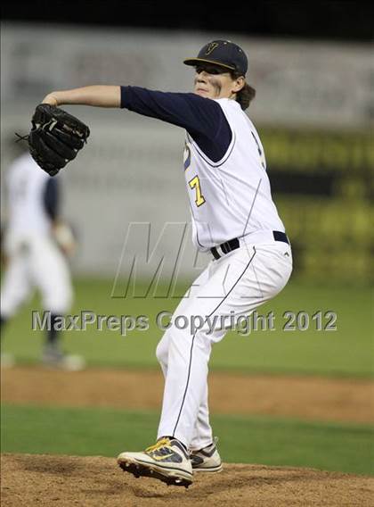 Thumbnail 1 in Victor vs. Lancaster (NYSPHSAA Class AA Regional) photogallery.