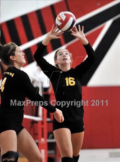 Thumbnail 2 in Chaminade @ Canyon (Molten Classic) photogallery.