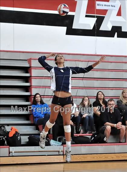 Thumbnail 2 in Chaminade @ Canyon (Molten Classic) photogallery.