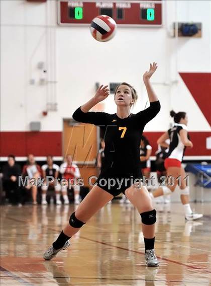 Thumbnail 1 in Chaminade @ Canyon (Molten Classic) photogallery.
