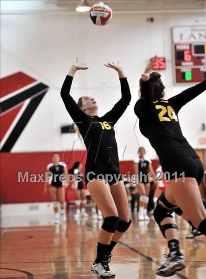 Thumbnail 2 in Chaminade @ Canyon (Molten Classic) photogallery.