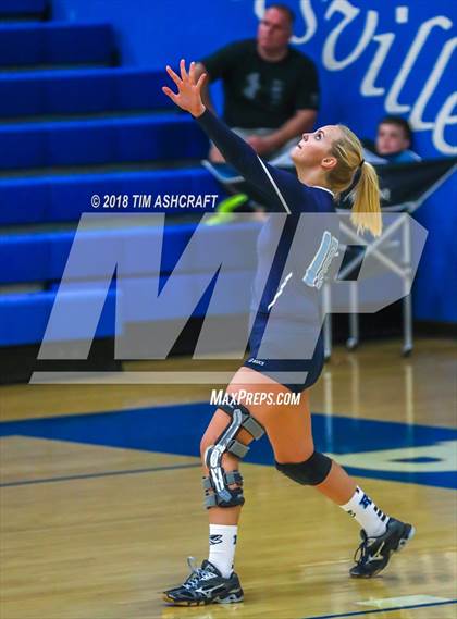 Thumbnail 3 in Franklin County vs Lawrenceburg photogallery.