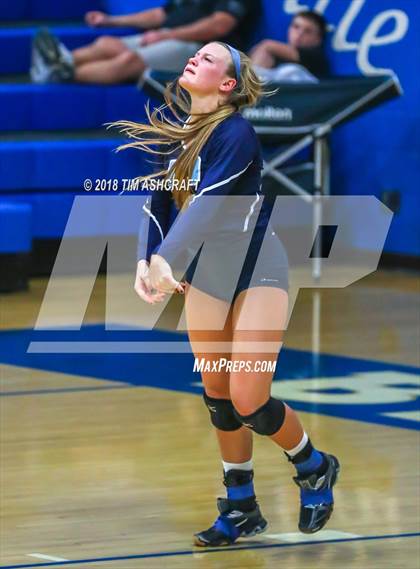 Thumbnail 1 in Franklin County vs Lawrenceburg photogallery.