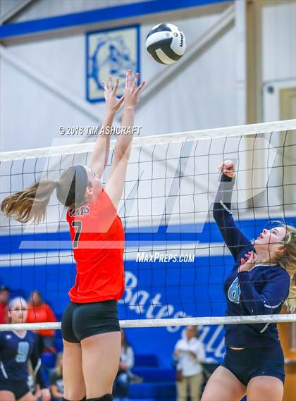 Thumbnail 3 in Franklin County vs Lawrenceburg photogallery.