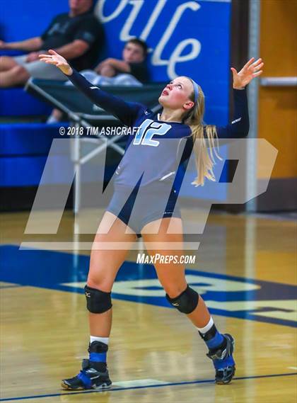 Thumbnail 1 in Franklin County vs Lawrenceburg photogallery.