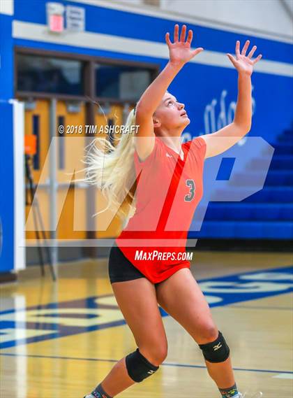Thumbnail 2 in Franklin County vs Lawrenceburg photogallery.