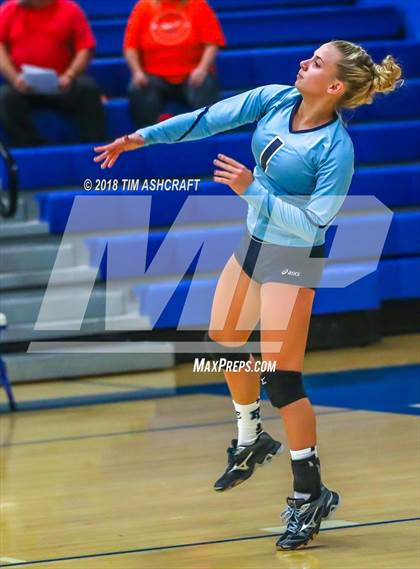 Thumbnail 2 in Franklin County vs Lawrenceburg photogallery.