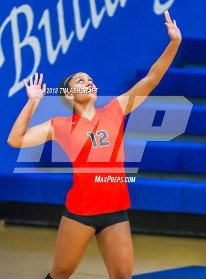 Thumbnail 2 in Franklin County vs Lawrenceburg photogallery.