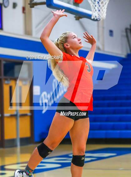 Thumbnail 3 in Franklin County vs Lawrenceburg photogallery.