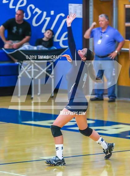 Thumbnail 1 in Franklin County vs Lawrenceburg photogallery.