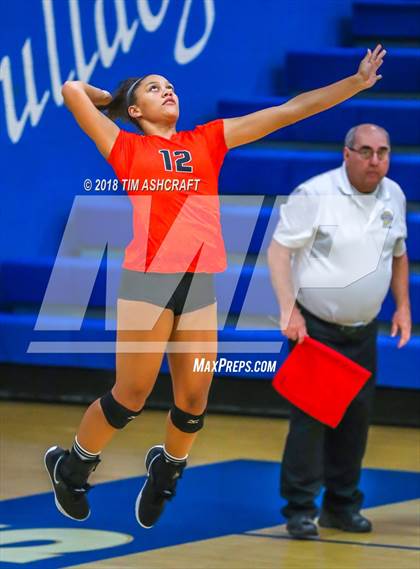 Thumbnail 3 in Franklin County vs Lawrenceburg photogallery.