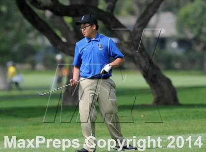 Thumbnail 2 in West Covina Bulldog Invitational photogallery.