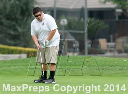 Thumbnail 1 in West Covina Bulldog Invitational photogallery.