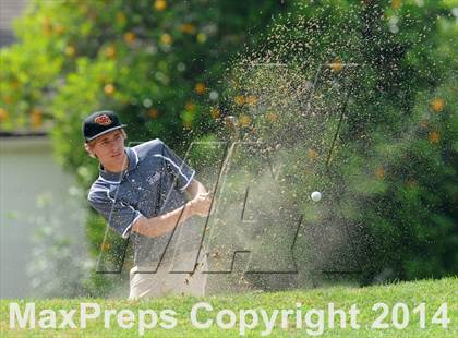 Thumbnail 1 in West Covina Bulldog Invitational photogallery.