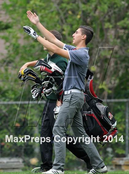 Thumbnail 1 in West Covina Bulldog Invitational photogallery.