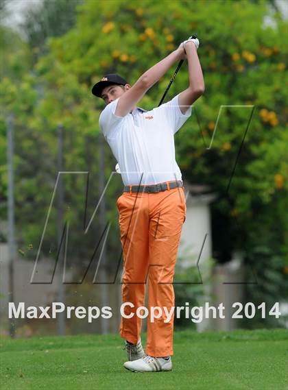 Thumbnail 2 in West Covina Bulldog Invitational photogallery.