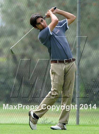 Thumbnail 2 in West Covina Bulldog Invitational photogallery.