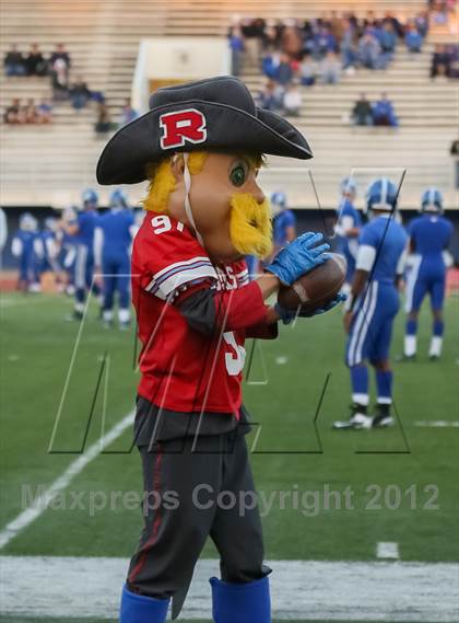 Thumbnail 1 in Jesuit @ Archbishop Rummel photogallery.