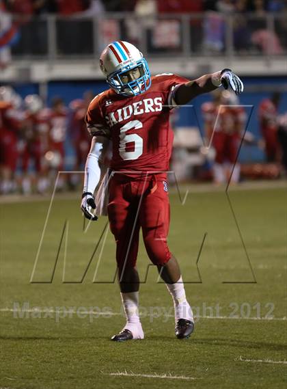 Thumbnail 2 in Jesuit @ Archbishop Rummel photogallery.