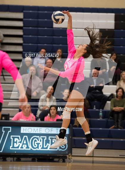 Thumbnail 3 in D'Evelyn @ Valor Christian photogallery.