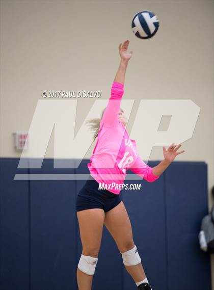 Thumbnail 3 in D'Evelyn @ Valor Christian photogallery.