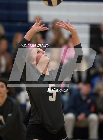 Thumbnail 1 in D'Evelyn @ Valor Christian photogallery.