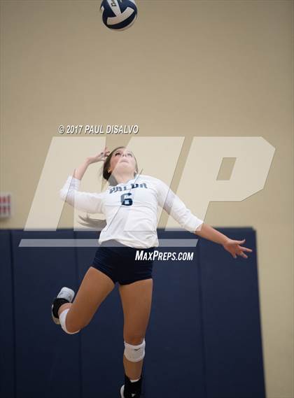 Thumbnail 1 in D'Evelyn @ Valor Christian photogallery.